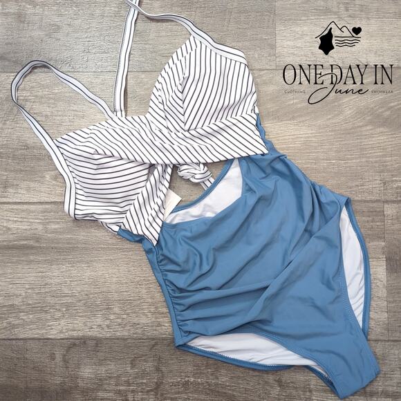 Eomenie Cross Front Cut Out One Piece Swimsuit Size S - Picture 3 of 7